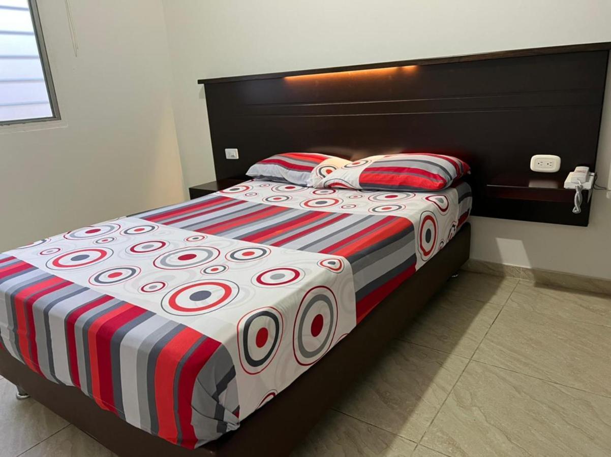 Hotel Marialu Оканья Экстерьер фото