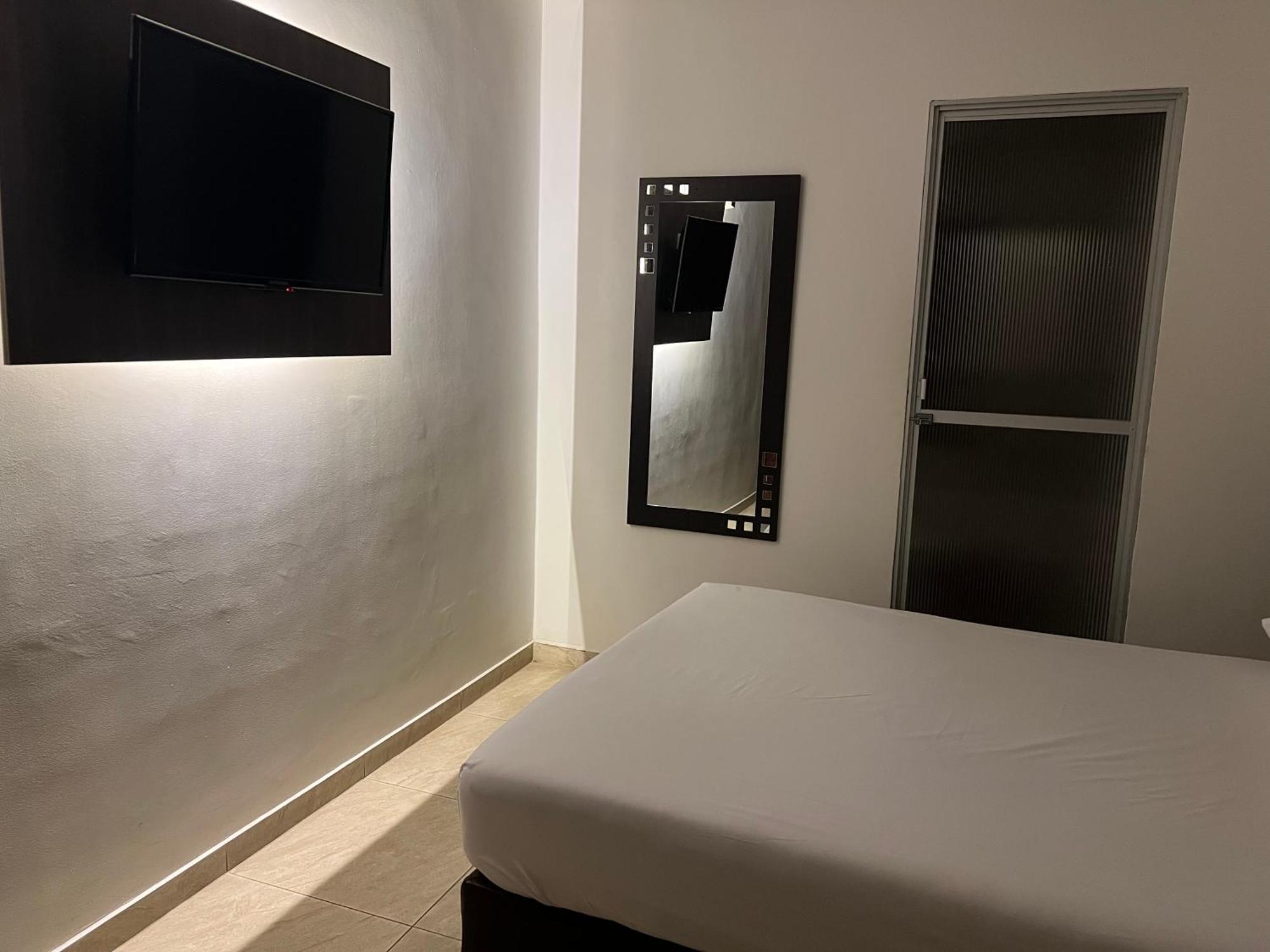 Hotel Marialu Оканья Экстерьер фото